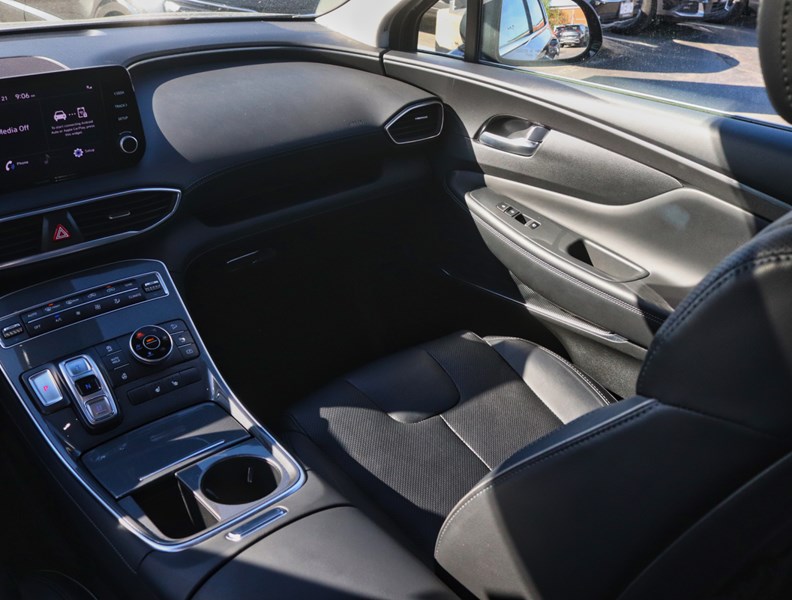 2022 Hyundai Santa Fe Trend Awd/Leather/Roof/Clean Carfax