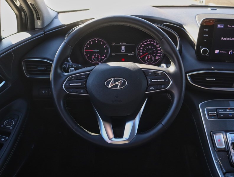 2022 Hyundai Santa Fe Trend Awd/Leather/Roof/Clean Carfax
