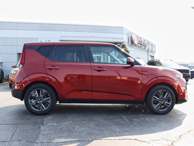 2022 Kia Soul EX+ | Sunroof | Push Start | Safety Features