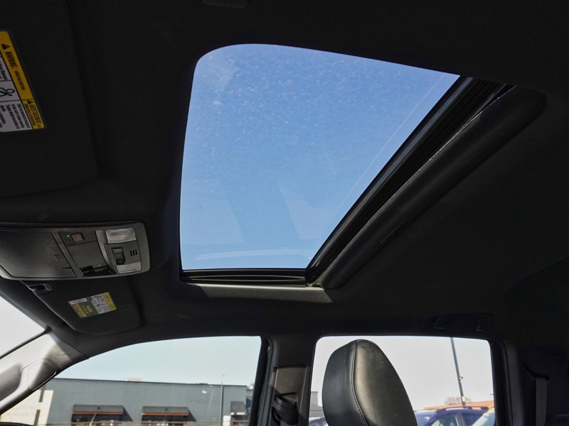 2022 Toyota Tacoma TRD Sport Prem / Sunroof/Clean Carfax