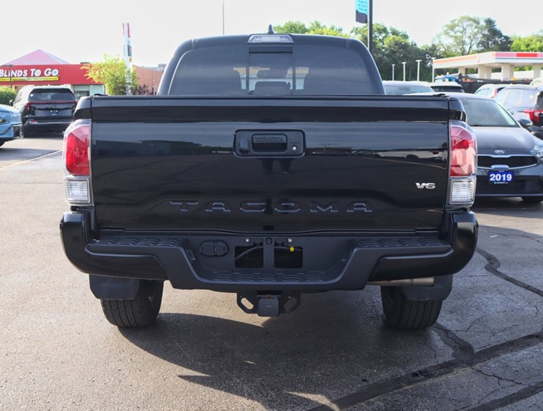 2022 Toyota Tacoma TRD Sport Prem / Sunroof/Clean Carfax