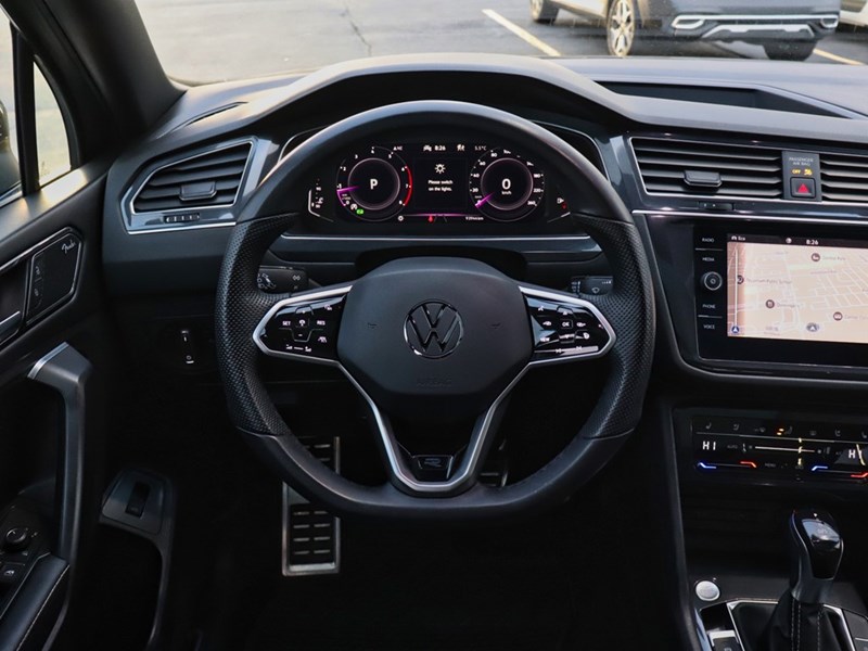 2022 Volkswagen Tiguan Highline R-Line | Sunroof | Leather | 360 Camera