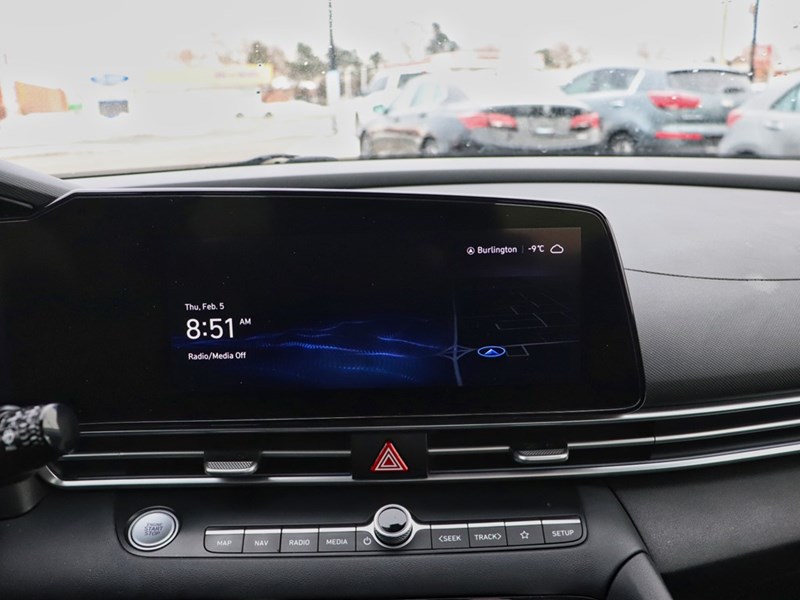 2023 Hyundai Elantra HEV Luxury | Heated & Cooled Seats | Great Fuel Saving