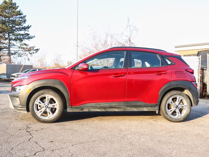 2023 Hyundai Kona Preferred AWD | Sun & Leather Package | Blind Spot