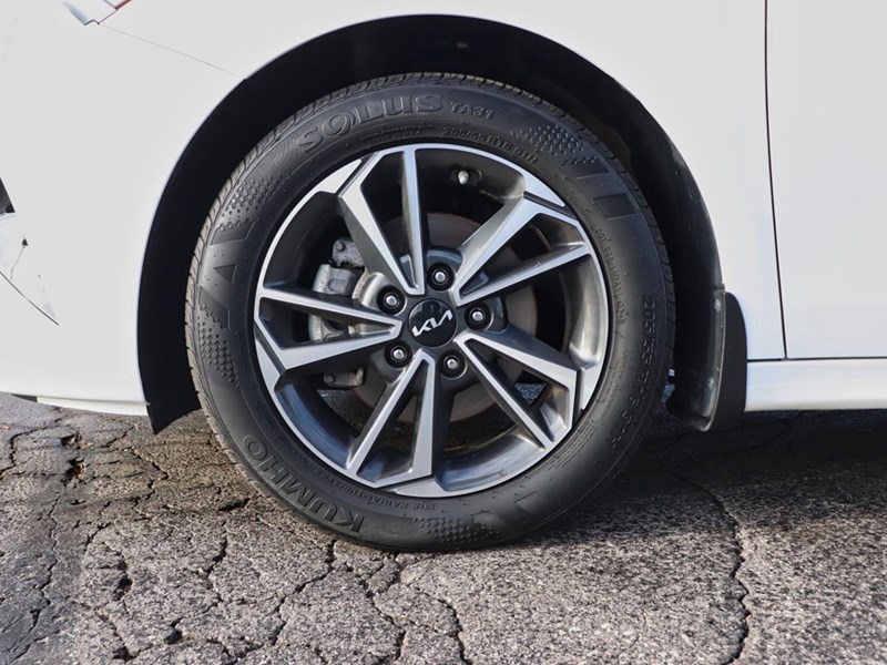 2023 Kia Forte EX | Blind Spot Alert | Heated Seats | Lane Keep