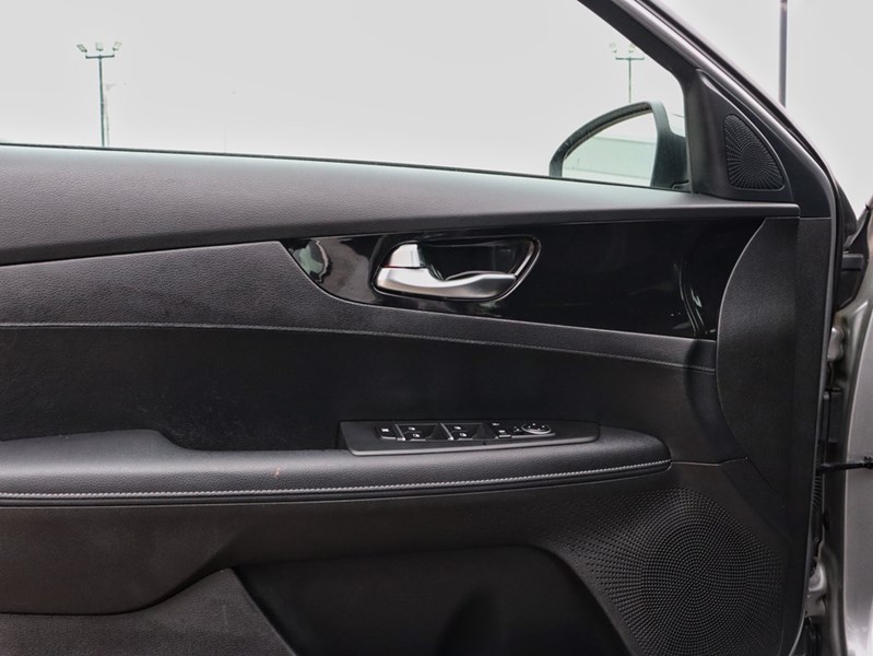 2023 Kia Forte Sunroof | Heated Front Seats | Smart Key With Push