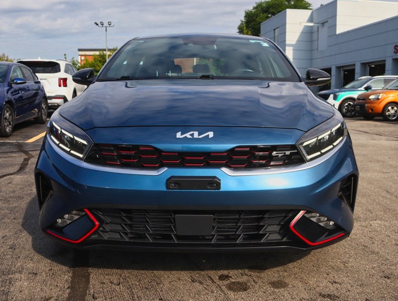 2023 Kia Forte5 GT Limited Dct/Hatch/Clean Carfax/Cpo