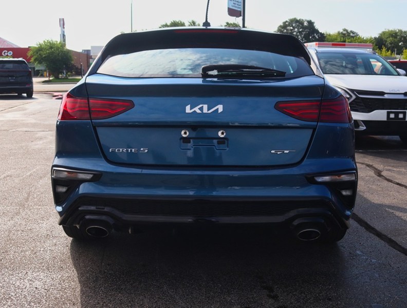 2023 Kia Forte5 GT Limited Dct/Hatch/Clean Carfax/Cpo