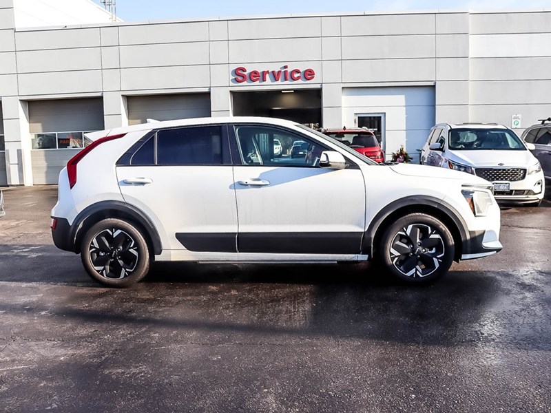 2023 Kia Niro EV Premium FWD