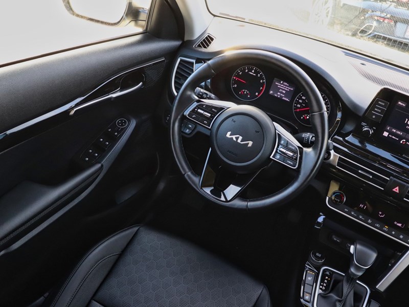 2023 Kia Seltos EX | Heated Seats | Smart Key | Carplay
