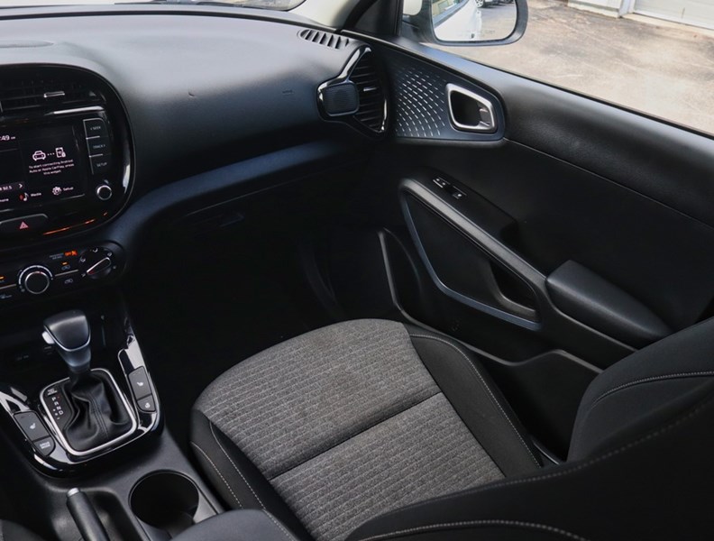 2023 Kia Soul EX Ivt