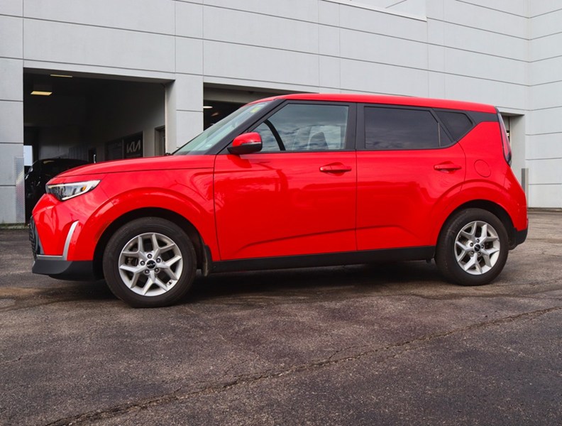 2023 Kia Soul EX Ivt