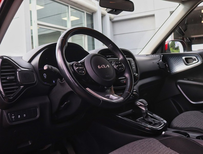 2023 Kia Soul EX Ivt