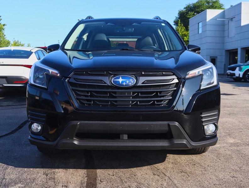 2023 Subaru Forester Limited Cvt/No Accidents/9 Service Records/Wow