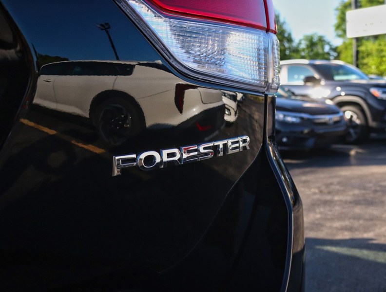 2023 Subaru Forester Limited Cvt/No Accidents/9 Service Records/Wow