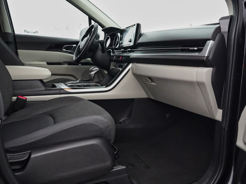 2024 Kia Carnival LX+ FWD