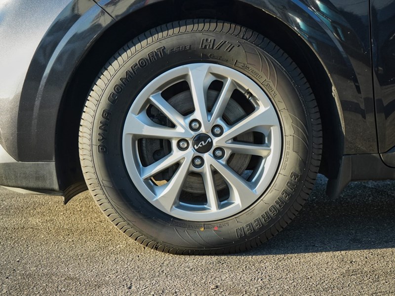 2024 Kia Carnival LX+ FWD