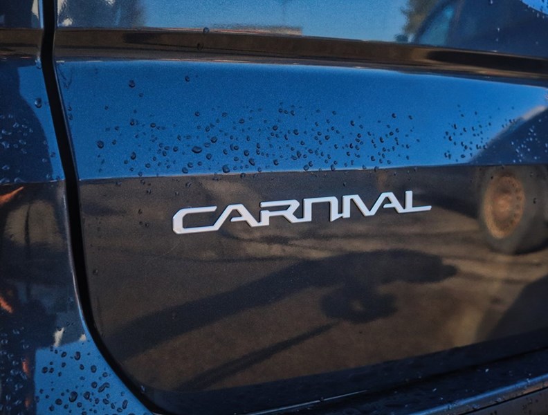2024 Kia Carnival Sx/Dual Roof/Cooled Seats/Vip Chair