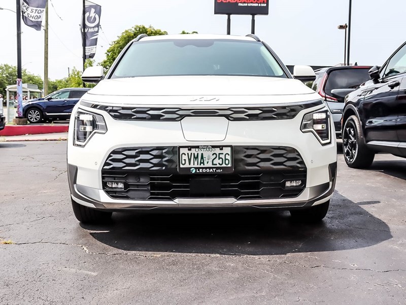 2024 Kia Niro EV Wave Demo, 1.49% Financing Available!