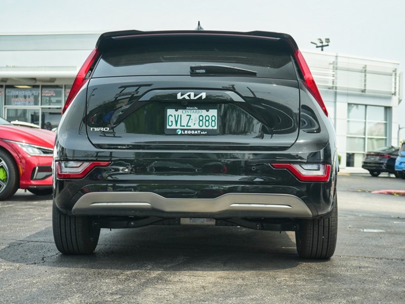 2024 Kia Niro EV Wave Demo, Financing as low as 1.49%!