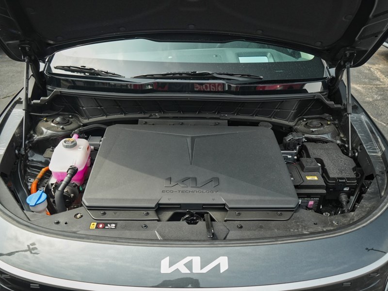 2024 Kia Niro EV Wave DEMO, FINANCE AS LOW AS 1.49%