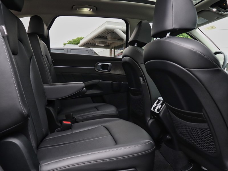 2025 Kia Sorento X-Line AWD