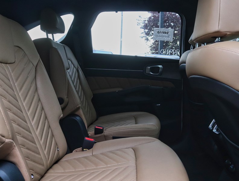 2025 Kia Sorento X-Pro/4.49%/Demo/A/T Tires/Olive Int/Cpo Eligible
