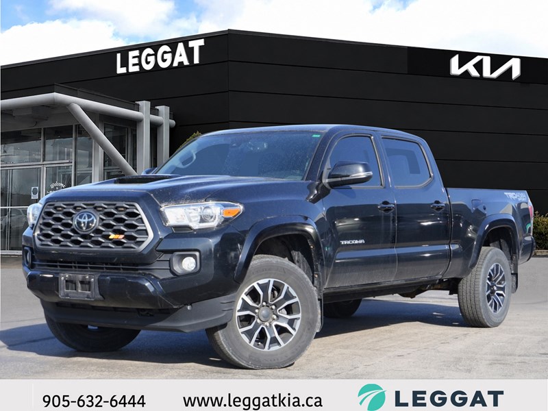 2022 Toyota Tacoma TRD Sport Prem / Sunroof/Clean Carfax