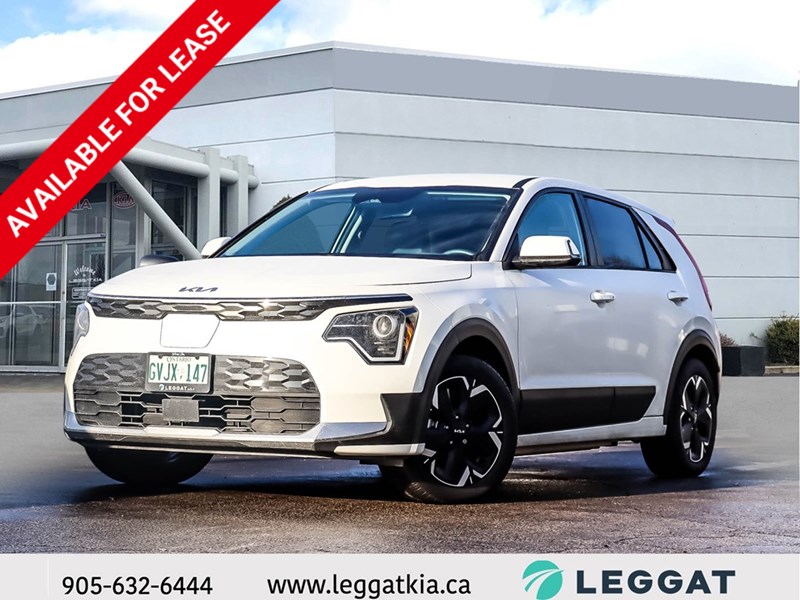 2023 Kia Niro EV Premium | Sunroof | Carplay | Dual Zone Climate