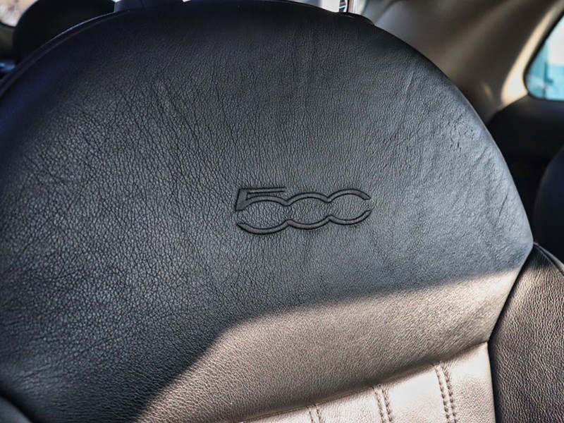 2013 FIAT 500C LOUNGE