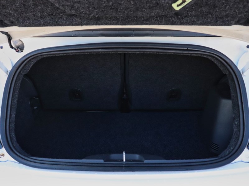 2013 FIAT 500C LOUNGE