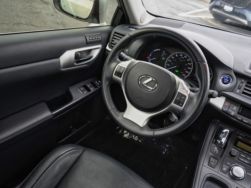 2013 Lexus Ct 200H FWD 4Dr Hybrid