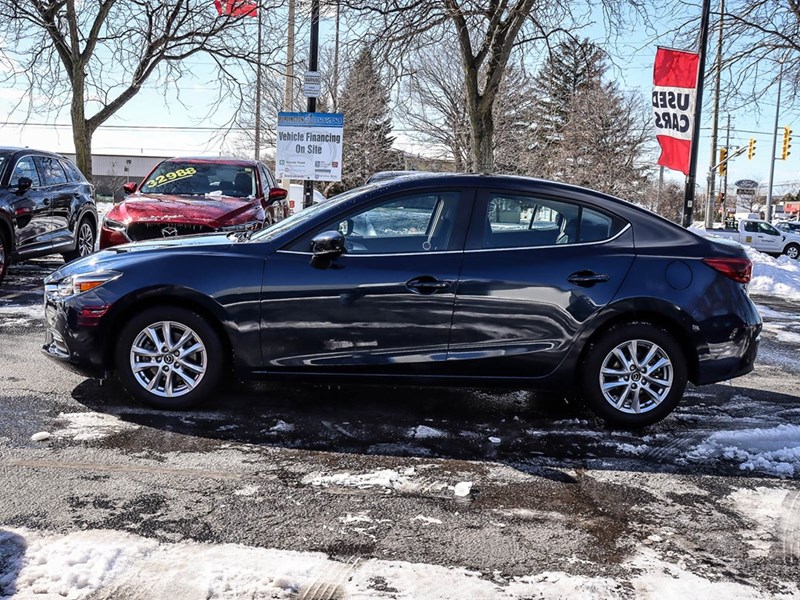 2018 Mazda Mazda3 GS