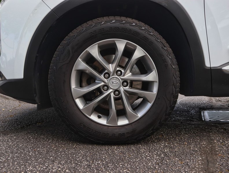 2019 Hyundai Santa Fe Essential
