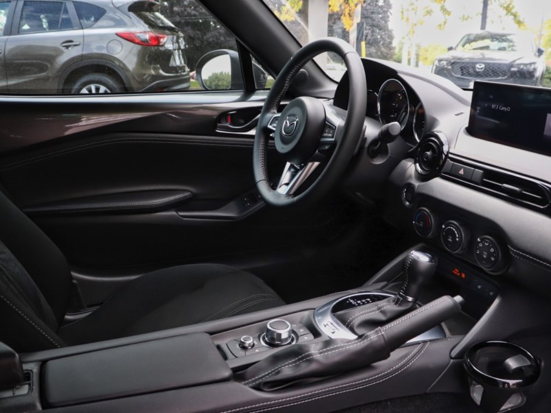 2024 Mazda MX-5 GS