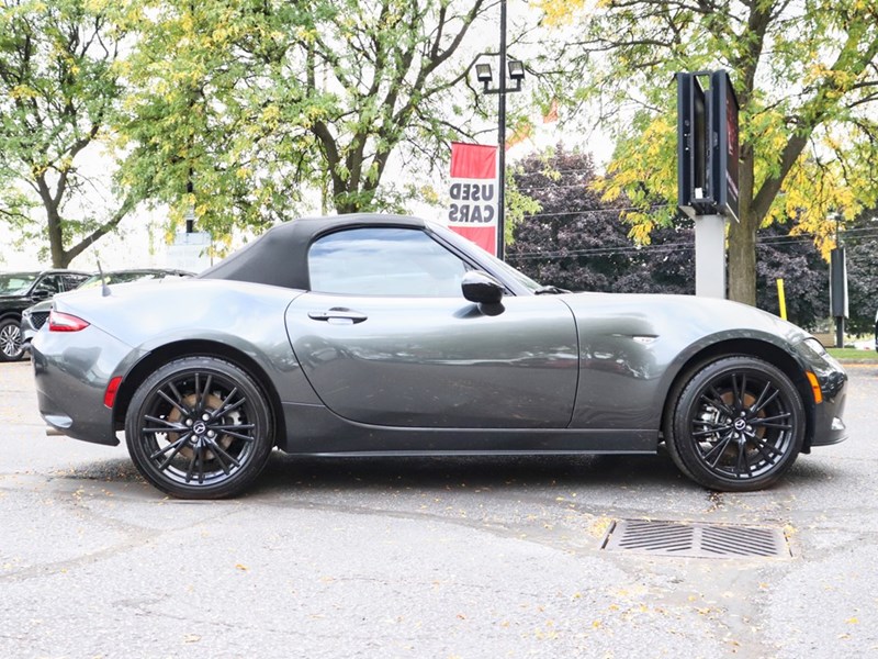 2024 Mazda MX-5 GS