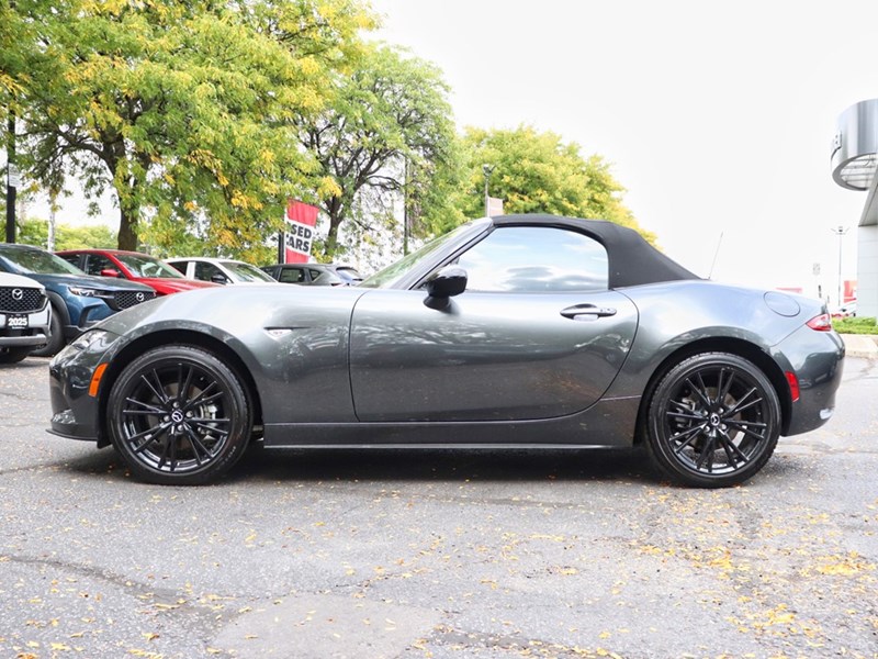 2024 Mazda MX-5 GS