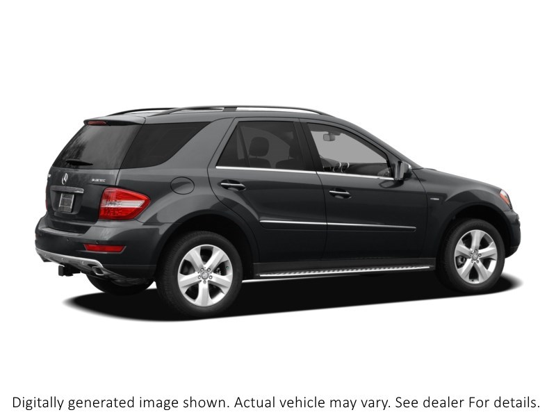 2010 Mercedes-Benz M-Class 4MATIC 4dr ML 350 BlueTEC Exterior Shot 2