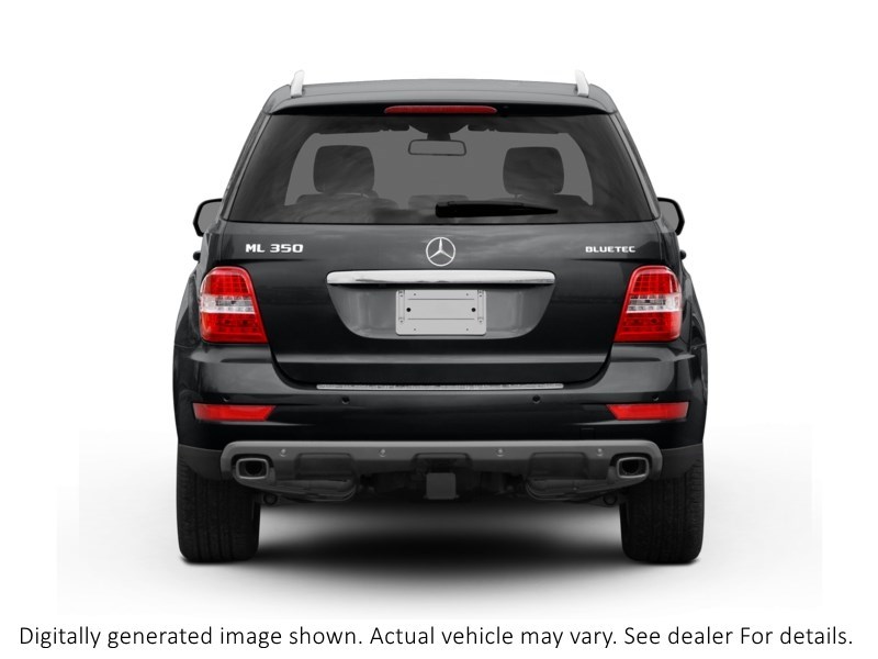 2010 Mercedes-Benz M-Class 4MATIC 4dr ML 350 BlueTEC Exterior Shot 8