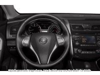 2013 Nissan Altima 4Dr Sdn I4 CVT 2.5 SL Interior Shot 3