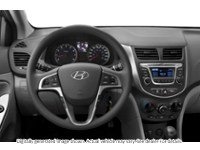2017 Hyundai Accent 4Dr Sdn Auto SE Interior Shot 3