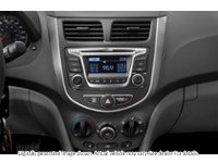 2017 Hyundai Accent 4Dr Sdn Auto SE Interior Shot 2