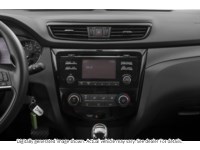 2018 Nissan Qashqai FWD SV CVT Interior Shot 2