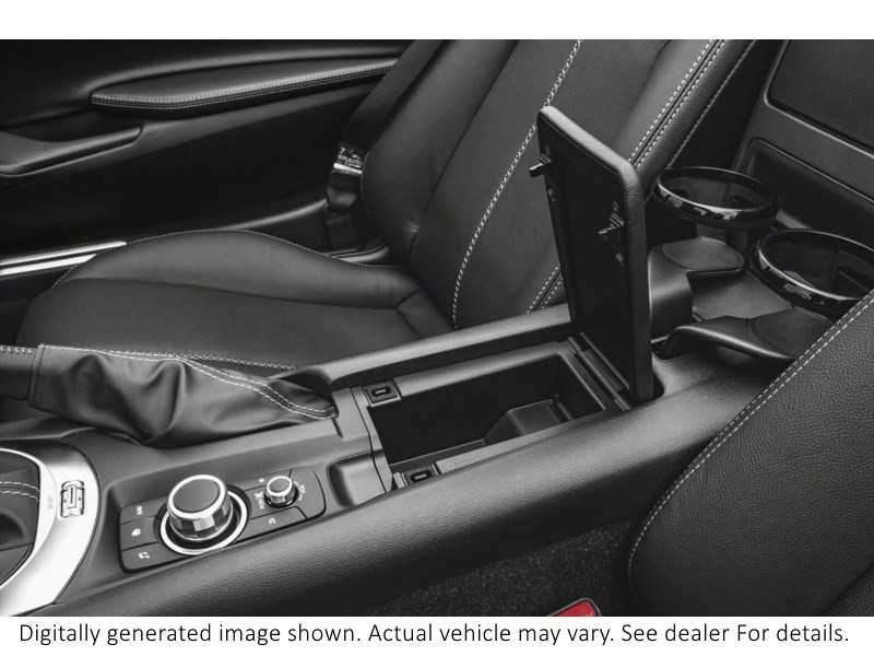 2023 Mazda MX-5 Signature AWD Interior Shot 6