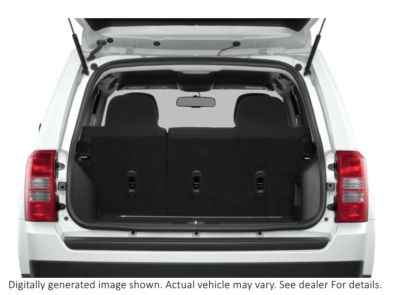 2016 Jeep Patriot 4WD 4Dr High Altitude Exterior Shot 4