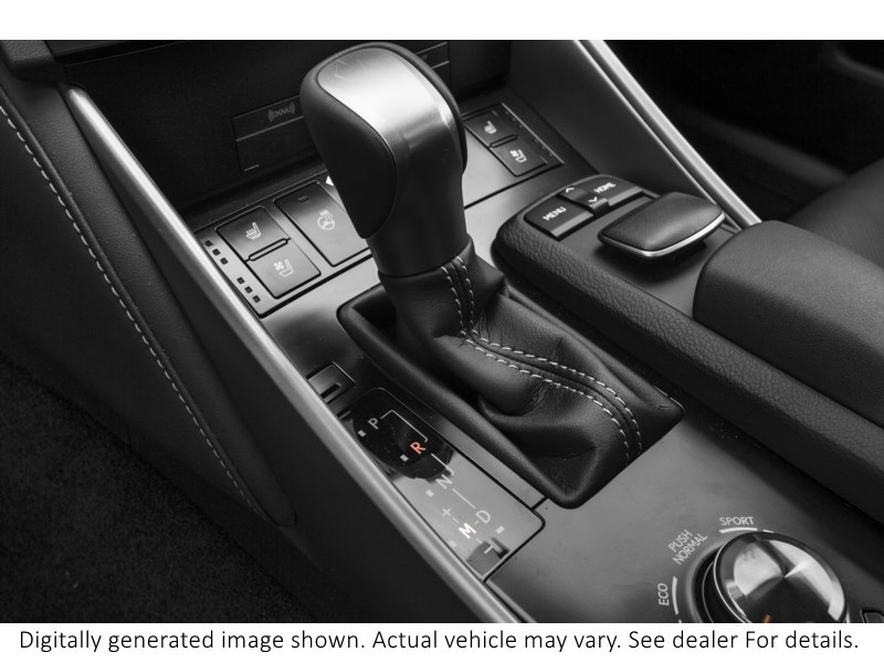2015 Lexus IS 250 4dr Sdn AWD Exterior Shot 9