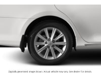 2014 Toyota Camry Hybrid 4dr Sdn LE Exterior Shot 5