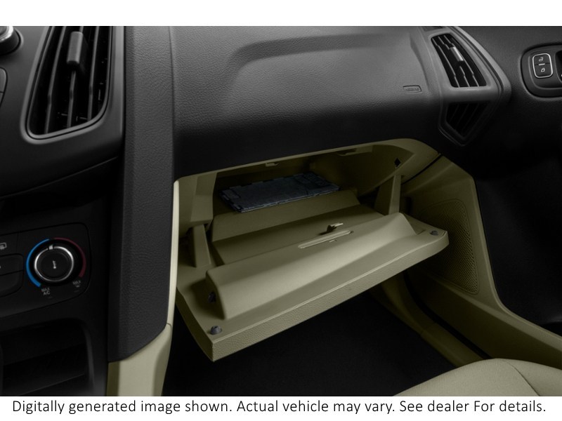 2015 Ford Focus 4Dr Sdn SE Interior Shot 4