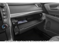2017 Toyota Camry 4Dr Sdn I4 Auto SE Interior Shot 4