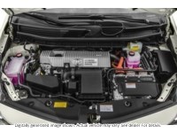 2015 Toyota Prius v 5dr HB Exterior Shot 3